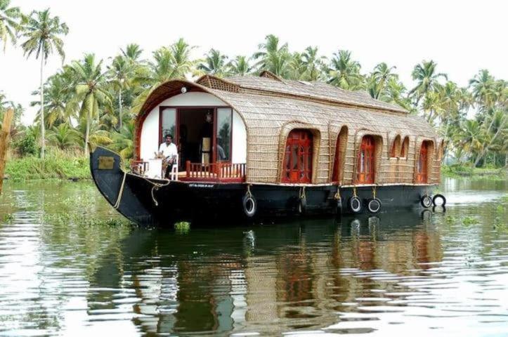 Aqua Castle Houseboat - By Aqua Jumbo Houseboats Hotel Alappuzha Exterior foto